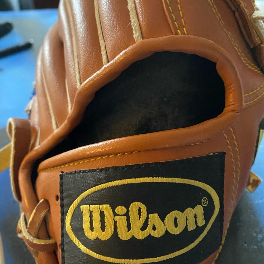 Wilson baseball glove